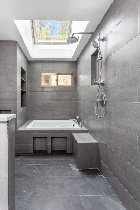 Best Bathroom Remodeling Contractors in Clinton, IA